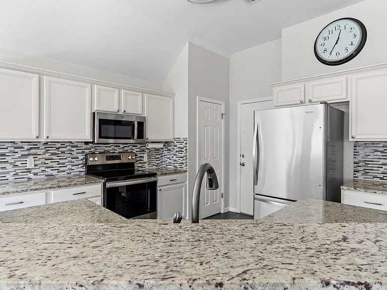 13213 Villa Park Dr — Photo 16