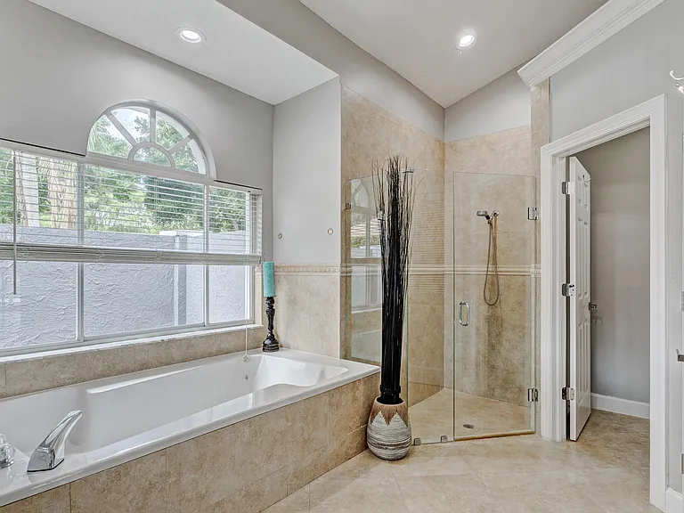 139 Brookhaven Ct — Photo 59