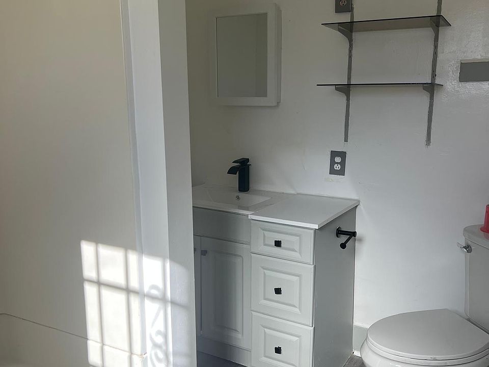 1st image of 3552 E 54th St #1