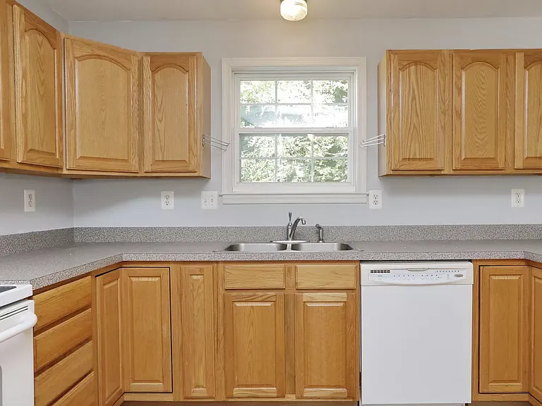 15156 Hughesville Manor Dr — Photo 16