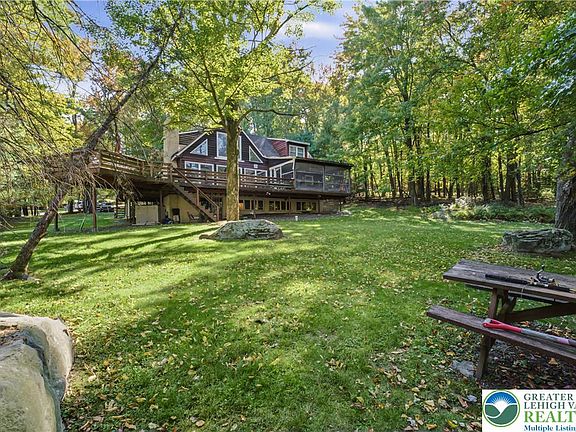 5th image of 7146 Moss Dr