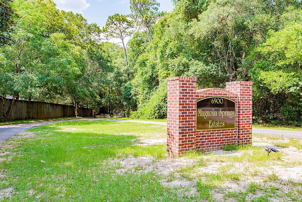 6900 Howells Ferry Rd, Mobile, AL 36618 Zillow