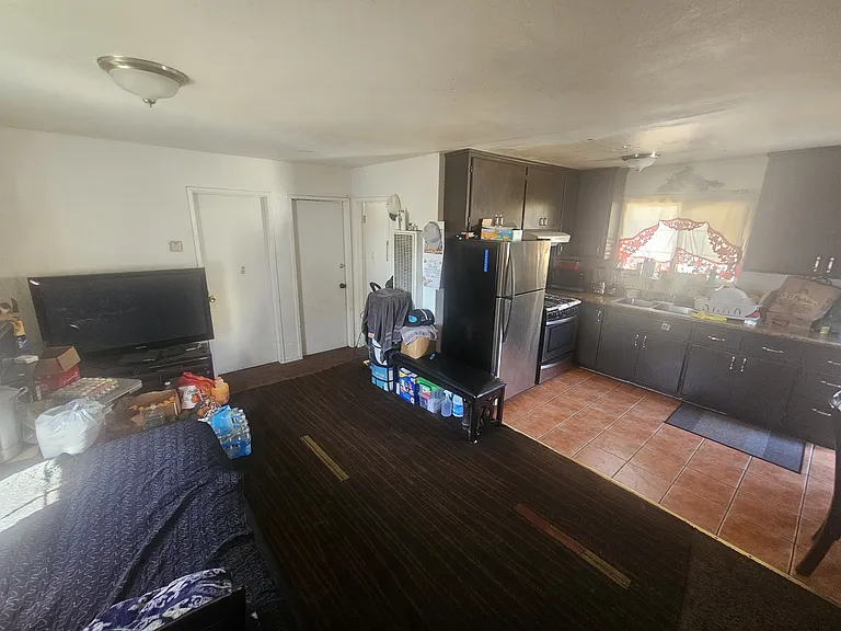 54 Union St — Photo 3