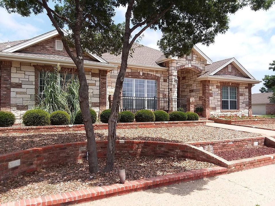 1st image of 4700 Woodhollow Dr