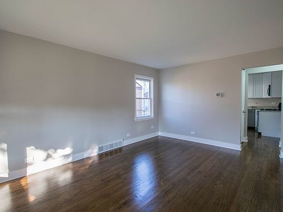 3rd image of 537 48th Ave