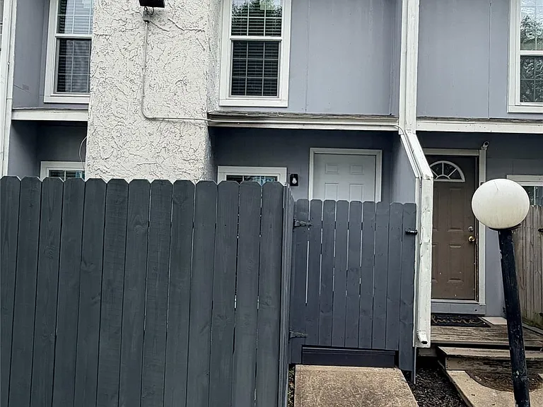 9550 Deering Dr #509 — Photo 22