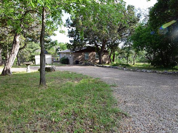5th image of 15 Bluff Dr