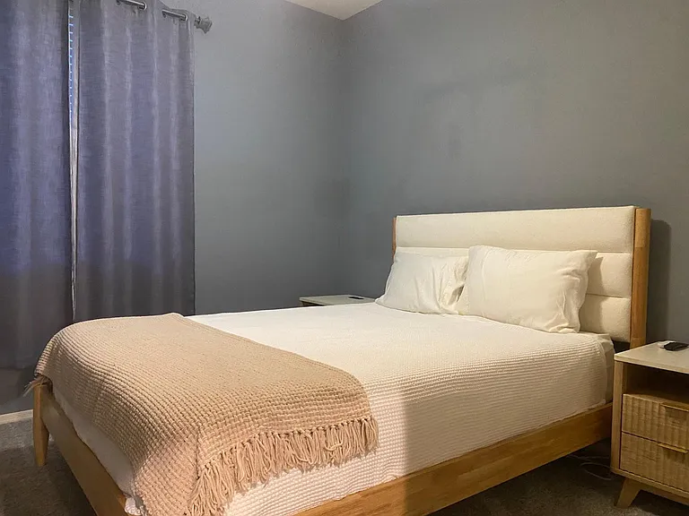 9237 W Irma Ln — Photo 18