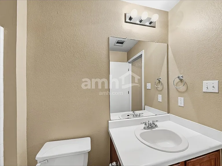 279 Quarter Ave — Photo 13