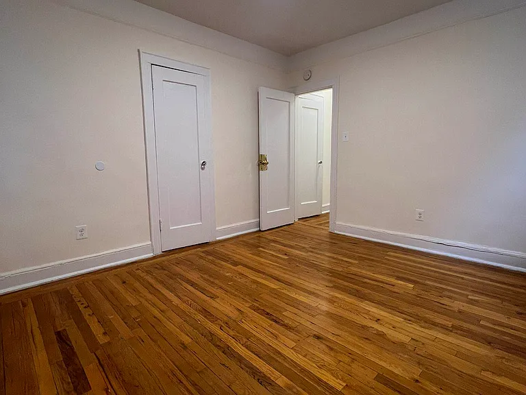 4515 43rd Ave #3B — Photo 9