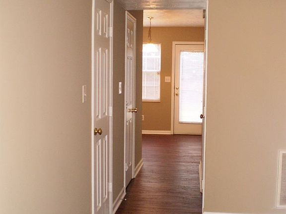 4th image of 9130 Cedarpark Ln Unit B
