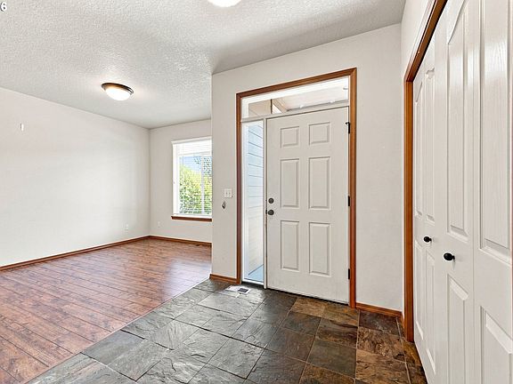 3rd image of 18255 Antler Ave