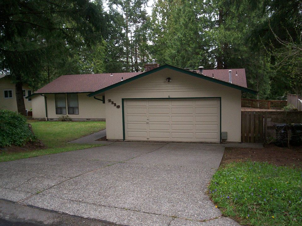 1st image of 2116 Lakemoor Dr SW