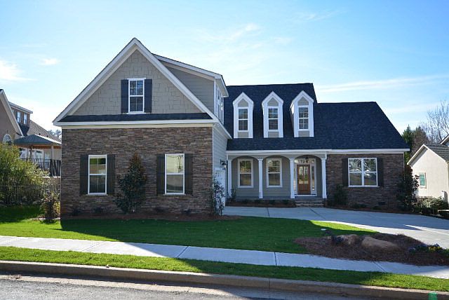 1st image of 4107 Shady Oaks Dr