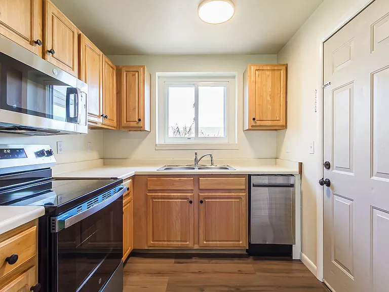 5095 Emerson Rd — Photo 15