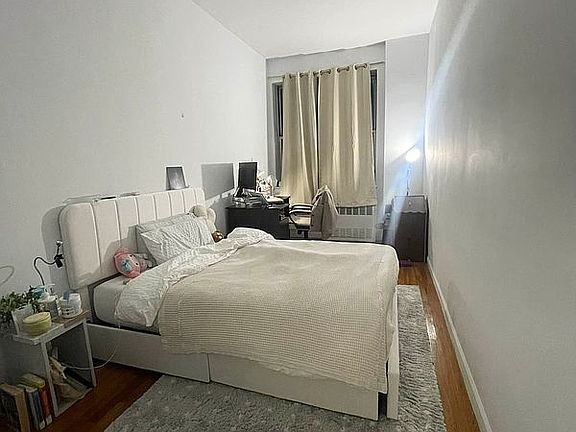 2nd image of 244 E 60th St APT 2D