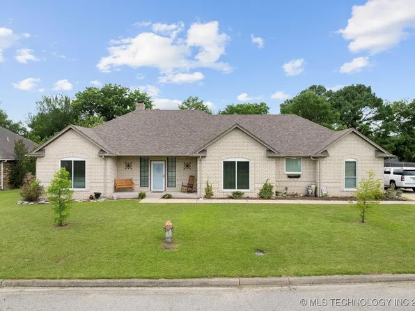 1507 Southern Hills Dr, Ardmore, OK 73401