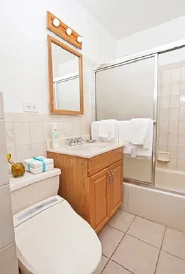 Rented by Corcoran | media 23