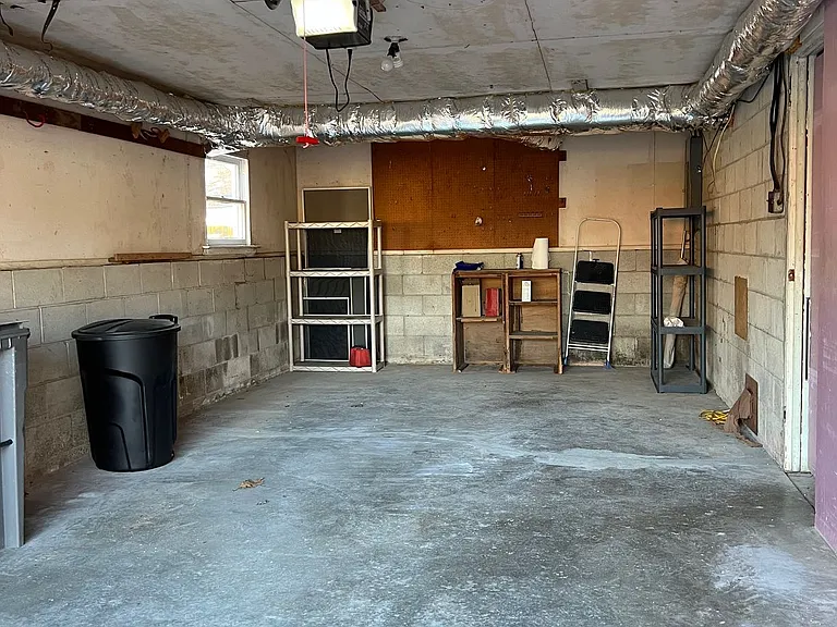 1119 S Longwood Dr — Photo 13