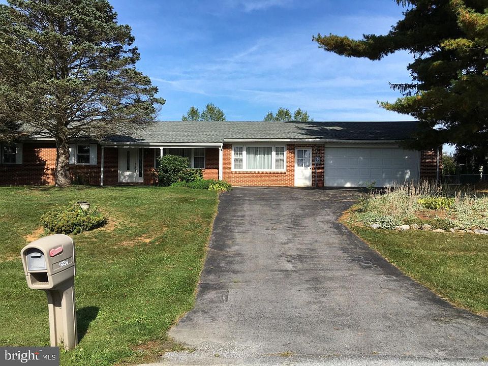 1st image of 19202 Paradise Manor Dr