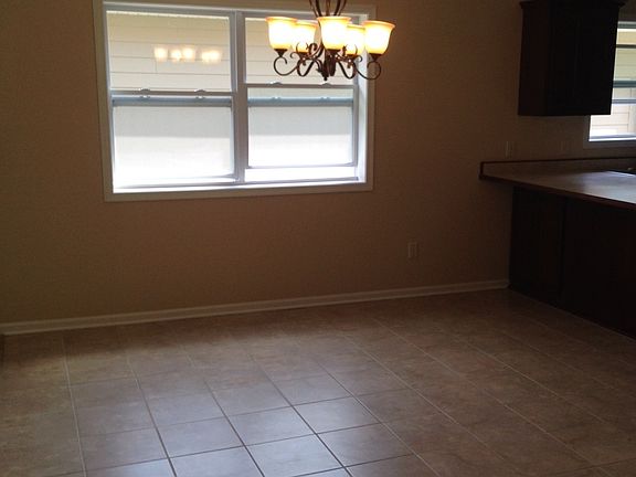 5th image of 3306 Arcade St