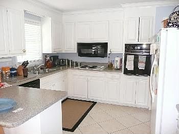 3rd image of 10009 Lily Flagg Cir SE