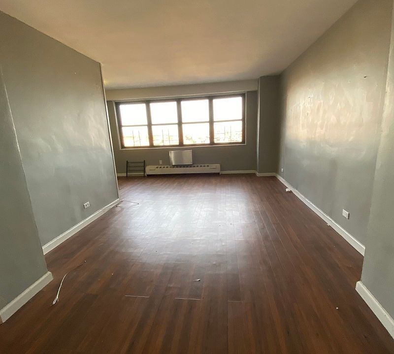 2nd image of 1700 Bedford Ave APT 17P