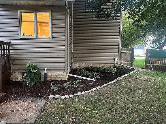 4th image of 2304 Lindenwood Dr