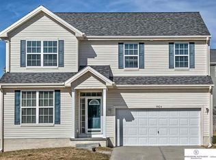 8824 S 163rd St, Omaha, NE 68136