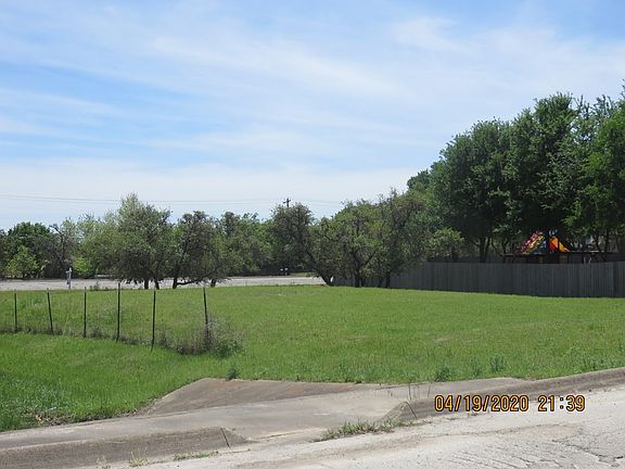 5th image of 1000 Laurelwood Dr N