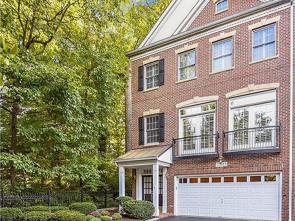 3rd image of 10523 Tuckerman Heights Cir