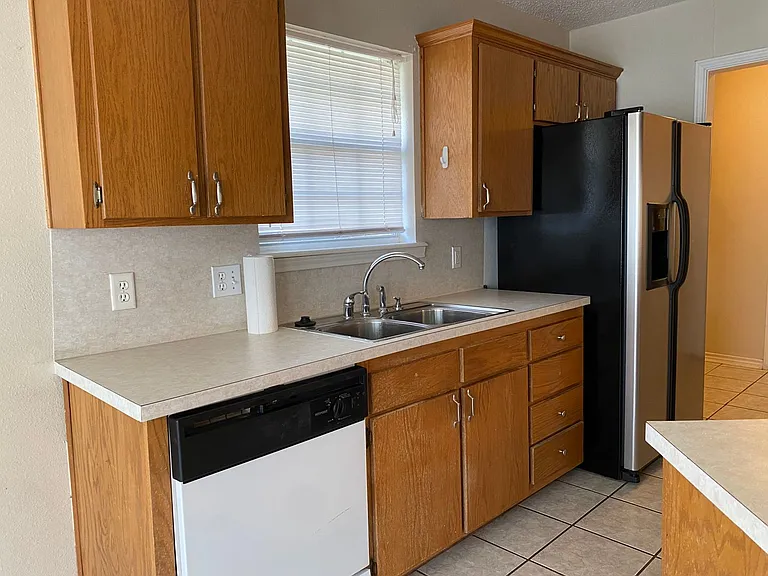 3908 Onaway Trl — Photo 5