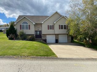 38 Patricia Dr, Greensburg, PA