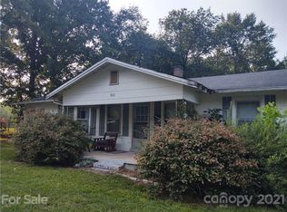 843 Kelly Rd, Forest City, NC 28043