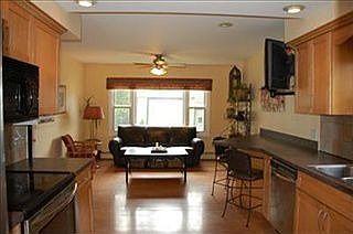 3rd image of 17717 Lakewood Heights Blvd