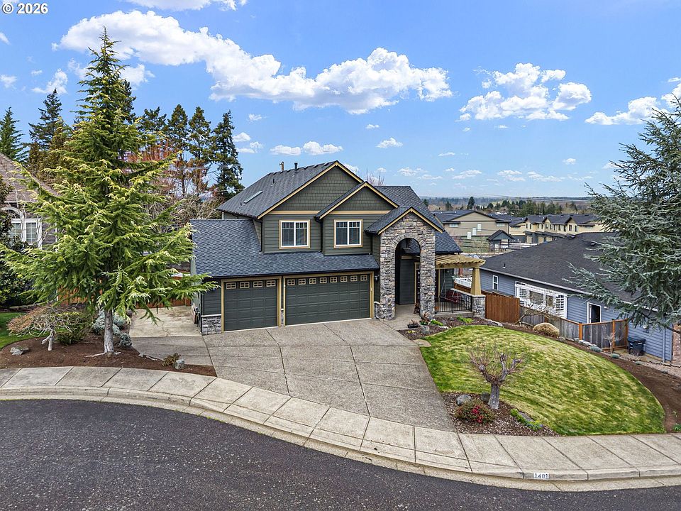 1st image of 1401 Ranier Loop NW