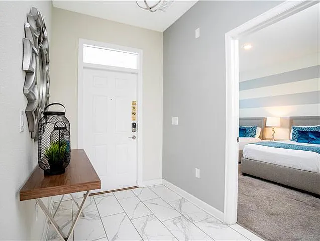 6 bed, 3909 sqft, $4,100 — Photo 4