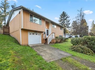 918 Coal Creek Rd, Longview, WA 98632