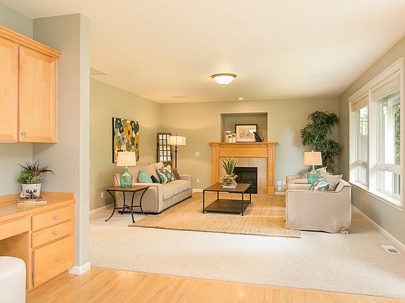 5th image of 2598 Crestview Dr