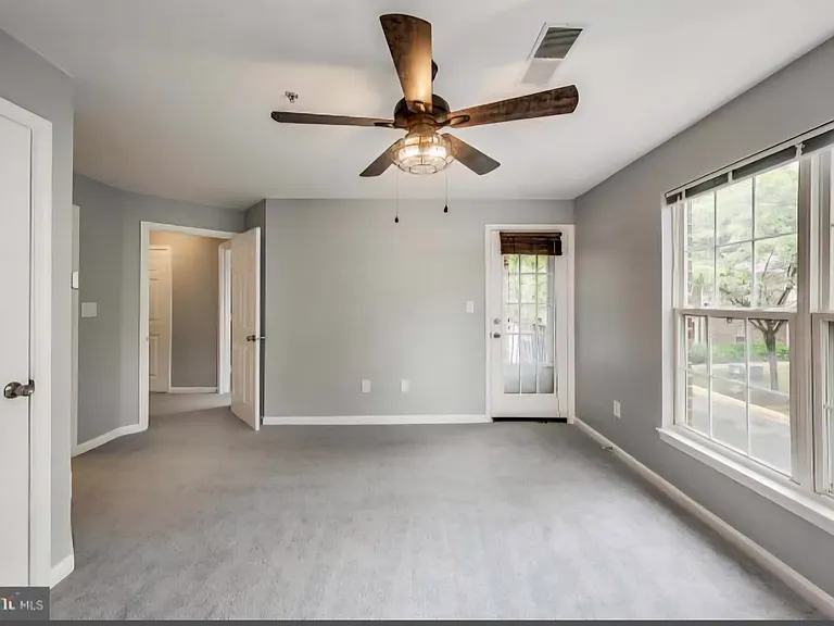 9908 Spanish Oak Way #73 — Photo 11