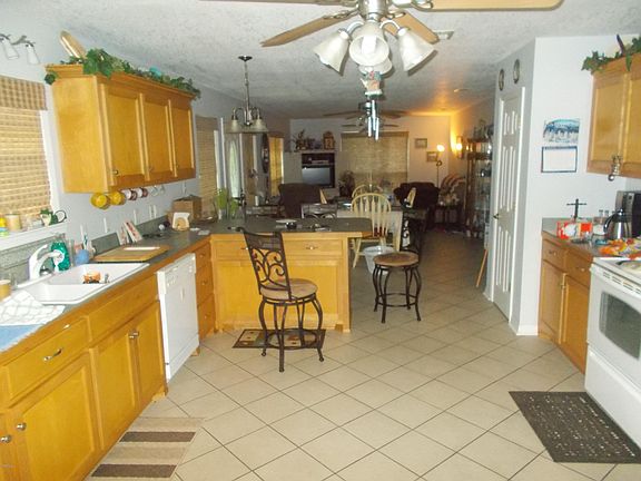 4th image of 10310 Seymour Ave