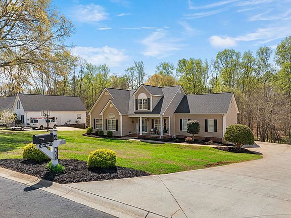 4th image of 609 Nicholas Austin Ln