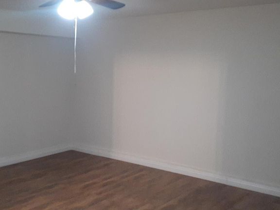 3rd image of 705 N Bonnie Beach Pl #A