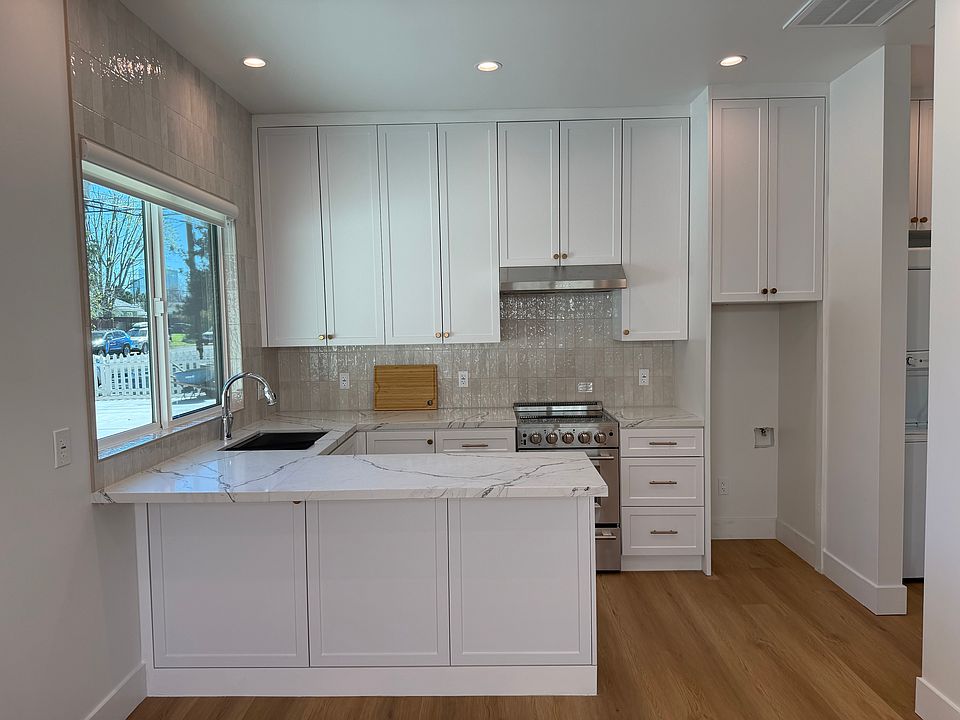 1st image of 6641 Glade Ave #6643