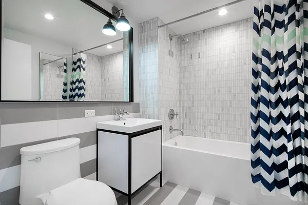 Rented by Monarch Realty Group | media 17