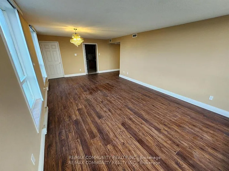4727 Sheppard Ave E #804 — Photo 9