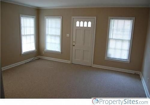 4th image of 233 E Ratcliff St
