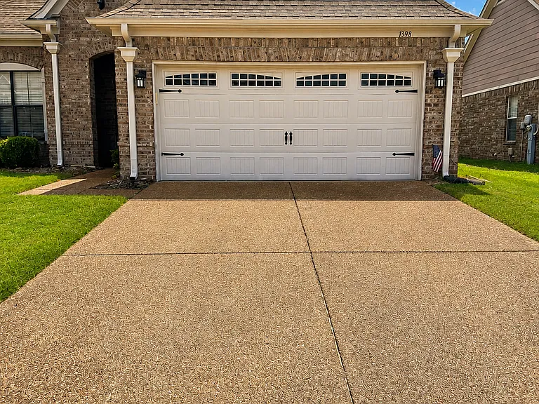 1398 Sawmill Creek Ln — Photo 2