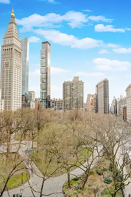 Rented by Bond New York | media 21