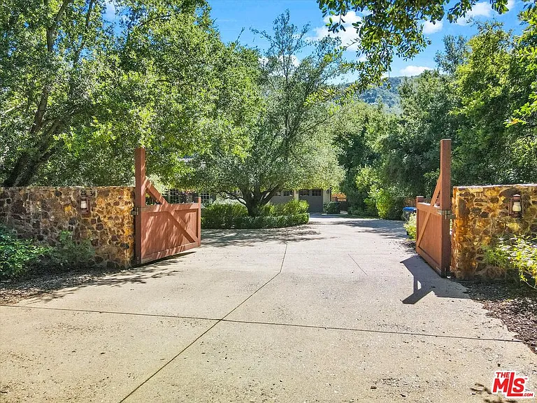 29734 Mulholland Hwy — Photo 5
